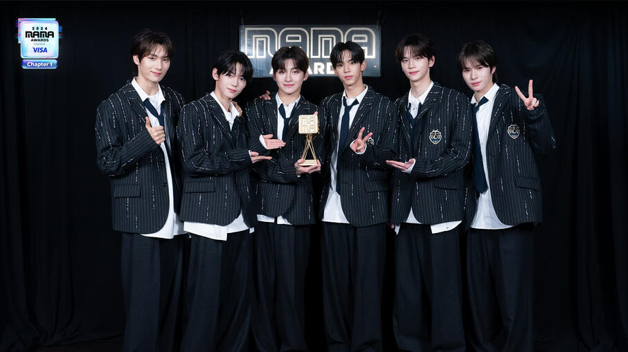 Plot Twist - Best Dance Performance Male Group