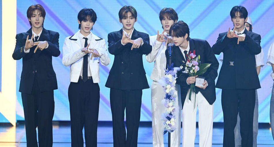 DREAMS SILVER LABEL (RISING STARS)